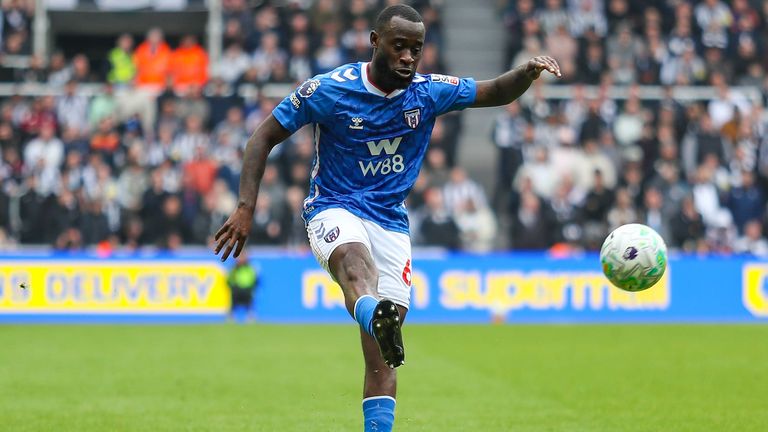 Spielt derzeit noch leihweise bei Sunderland in der Premier League: Lutsharel Geertruida.