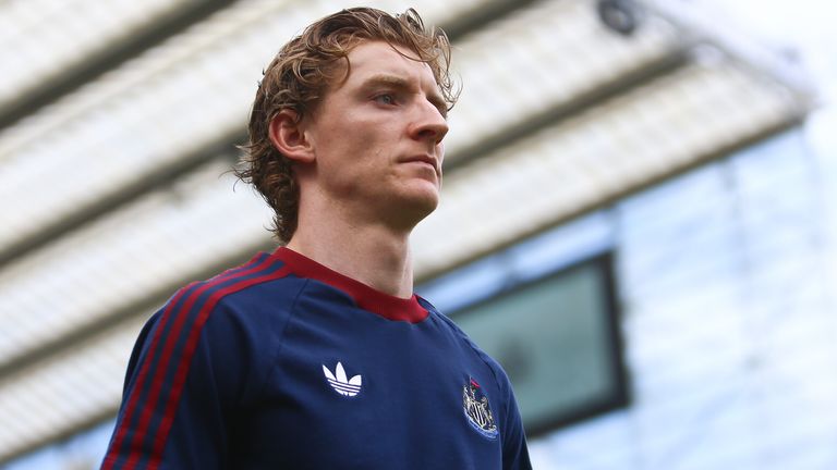 Mega-Deal perfekt! Anthony Gordon wechselt von Newcastle zum FC Barcelona.