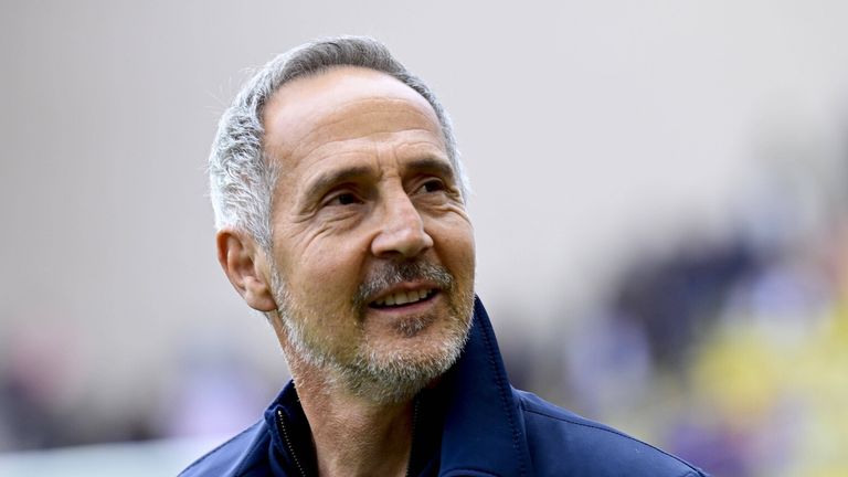 Adi Hütter ist acht Jahre nach seiner Erstverpflichtung wieder Trainer bei Eintracht Frankfurt.