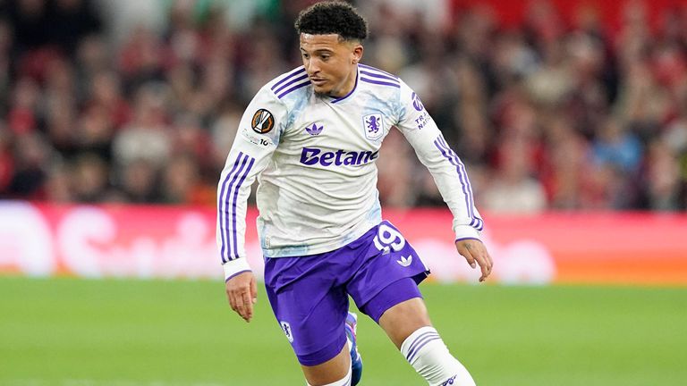Jadon Sancho ist in dieser Saison von Manchester United an Aston Villa ausgeliehen.