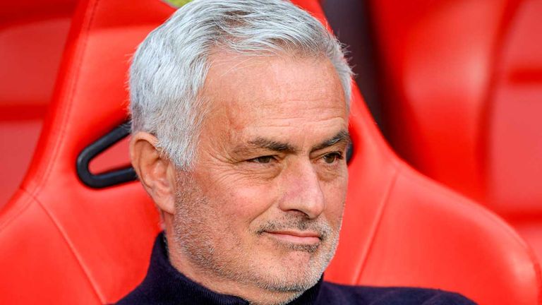 Jose Mourinho wurde mit Real Madrid 2012 Meister in Spanien.