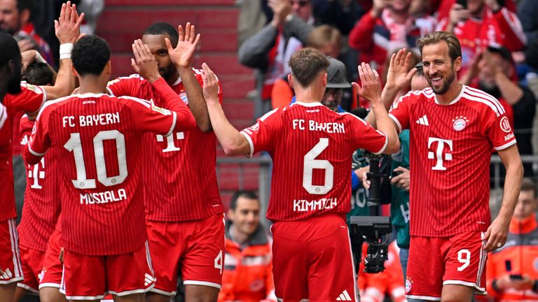 Harry Kane bejubelt gegen Köln seinen Doppelpack.