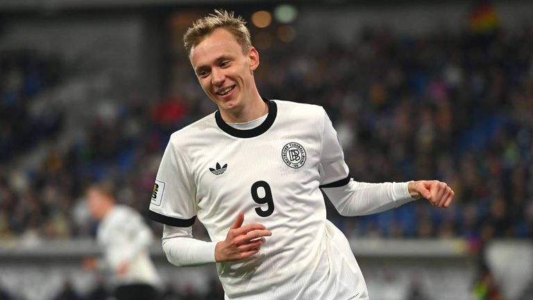 MITTELFELD/ANGRIFF: Maximilian Beiern (Borussia Dortmund)