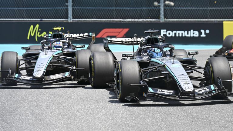 George Russell (vorne) konnte Mercedes-Teamkollege Kimi Antonelli wie hier im Miami-Sprint nicht lange hinter sich halten.