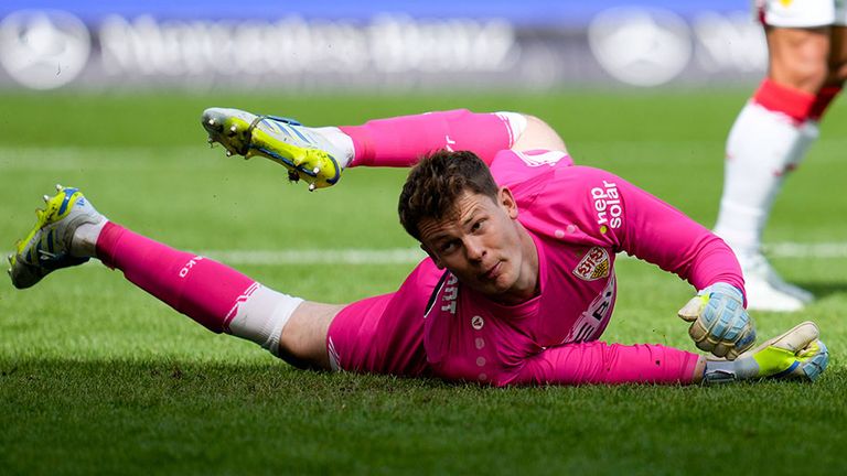 Die dreijährige Leihe von Alexander Nuebel beim VfB Stuttgart endet in diesem Sommer.