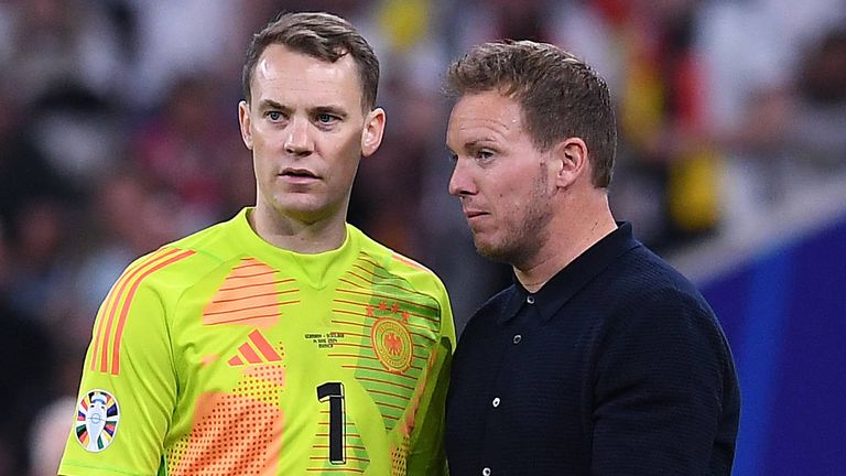 Manuel Neuer und Julian Nagelsmann haben sich bezüglich einer DFB-Rückkehr des Keepers ausgetauscht. 
