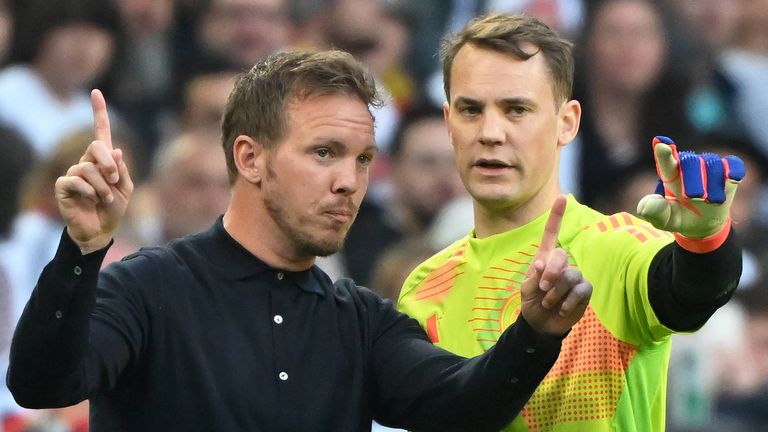 Julian Nagelsmann und Manuel Neuer wurden in den vergangenen Monaten häufiger mit der Frage nach dem möglichen Comeback konfrontiert. 