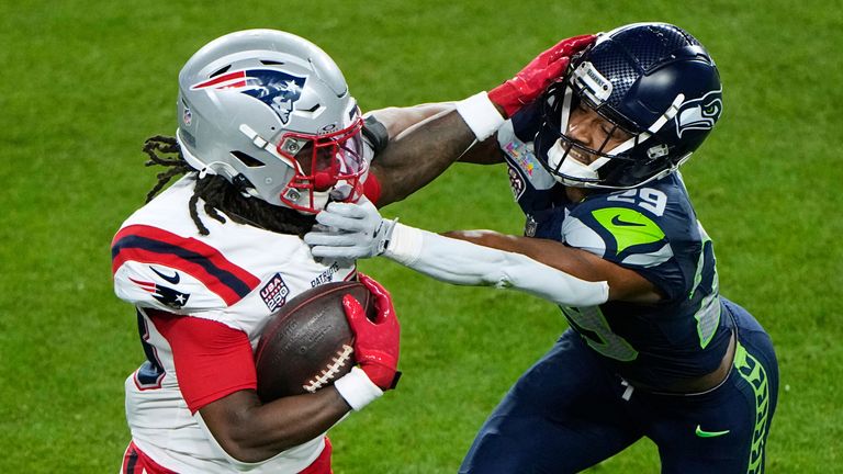 Super-Bowl-Sieger Seattle Seahawks eröffnen die neue Saison der NFL gegen die New England Patriots.