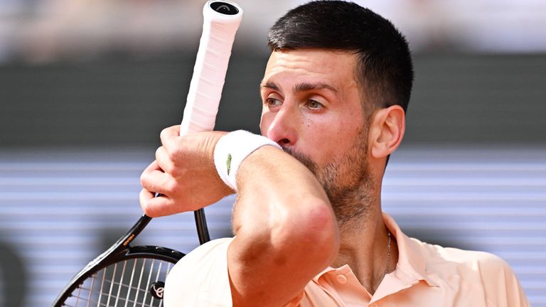Novak Djokovic ist bei den French Open früh gescheitert.
