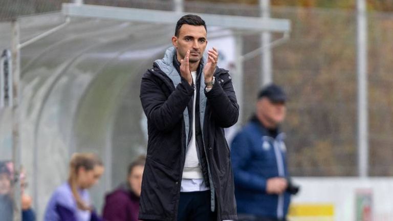Omar Adlani stand zuvor bei den Basel-Frauen an der Seitenlinie.