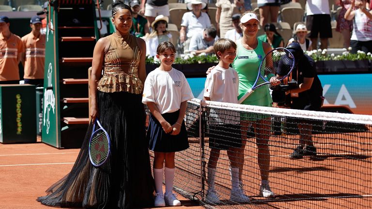 Naomi Osaka sorgte mit ihrer Outfit-Wahl vor und während des Matches gegen Siegemund für Aufsehen.