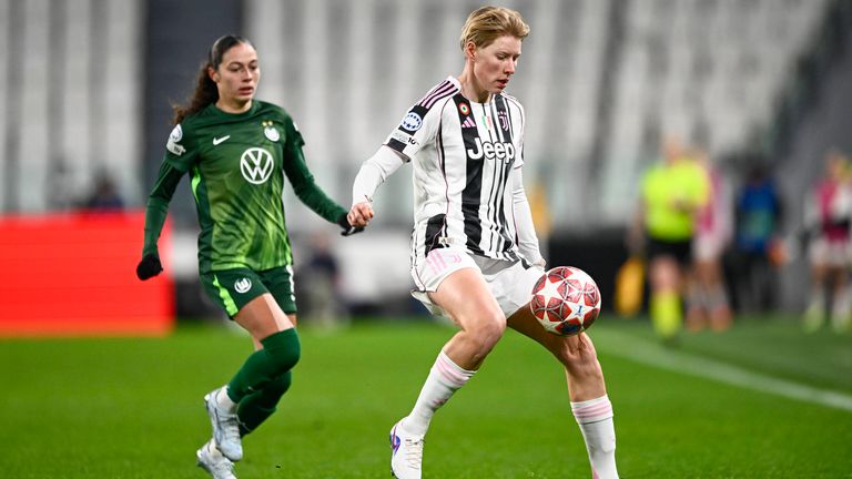 Paulina Krumbiegel (r.) wechselt an den Main.