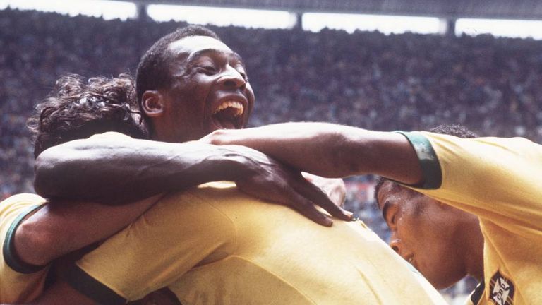 PLATZ 7: Pele (Brasilien), 12 Tore in 14 Spielen