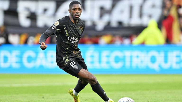 PSG-Superstar Ousmane Dembele musste im Derby bei Paris FC ausgewechselt werden.