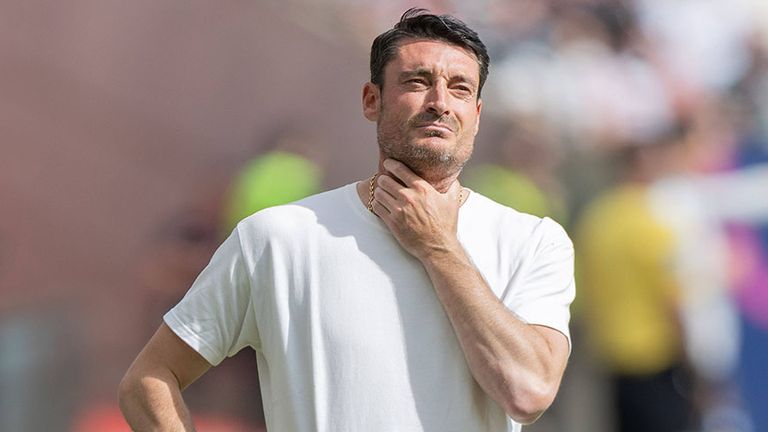 Für Trainer Albert Riera wird es bei Eintracht Frankfurt immer ungemütlicher.