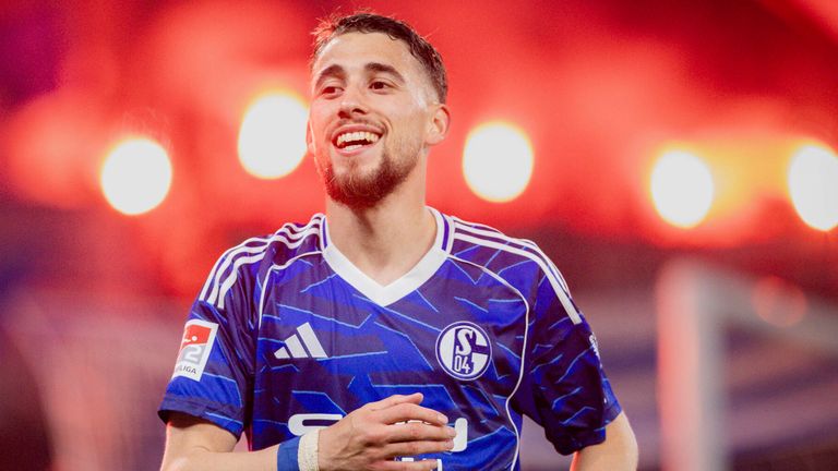 Der Vertrag von Adil Aouchiche beim FC Schalke 04 läuft noch bis 2027, soll aber verlängert werden. 