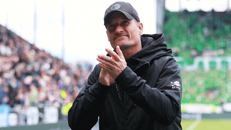 Alexander Blessin und der FC St. Pauli steigen in die 2. Bundesliga ab.