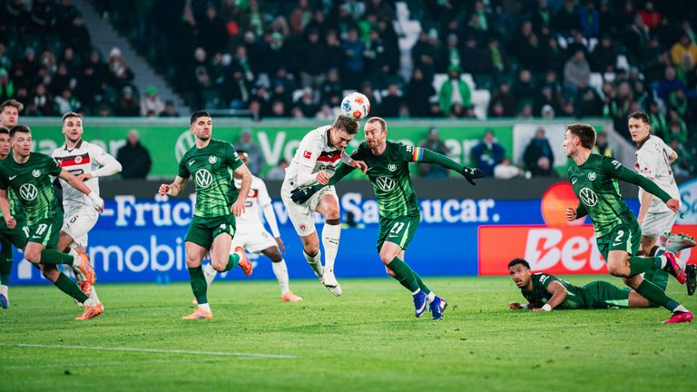 Am 34. Spieltag treffen der FC St. Pauli und der VfL Wolfsburg direkt aufeinander.