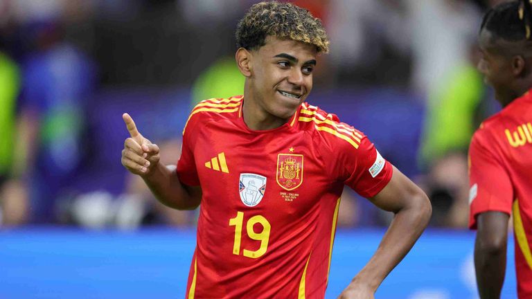 Lamine Yamal wird die Spanische Nationalmannschaft in die Weltmeisterschaft führen.
