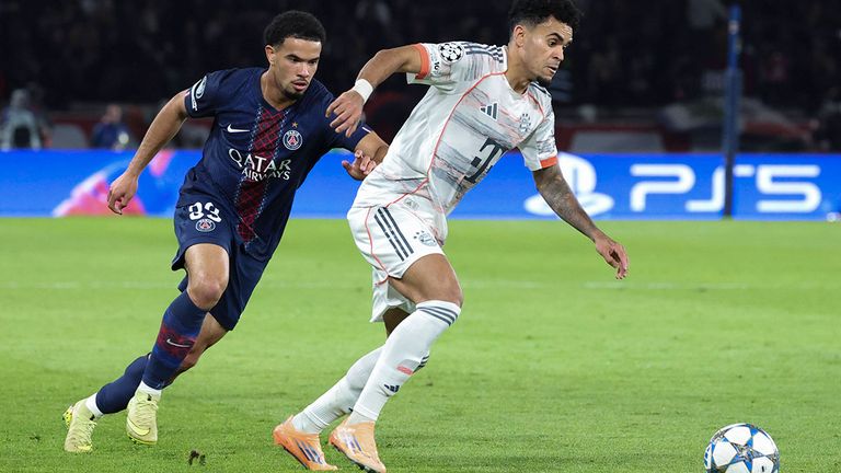 Bayern-Star Luis Diaz (r.) bekommt es im Halbfinal-Rückspiel voraussichtlich mit PSG-Juwel Warren Zaire-Emery zu tun.