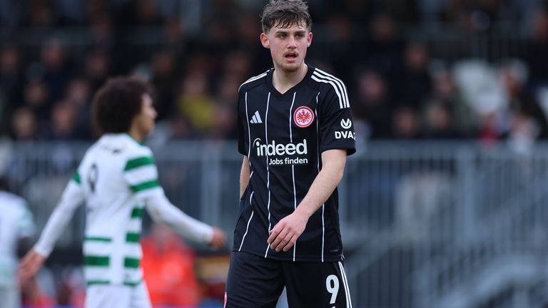  Sturmtalent Alexander Staff verlässt Eintracht Frankfurt.