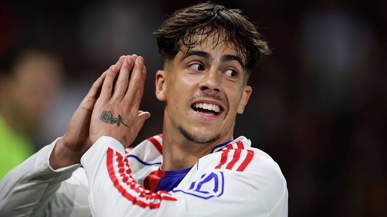 Alfonso Moreira wechselt von Olympique Lyon zu Bayer Leverkusen.