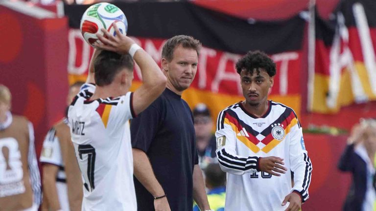Nathaniel Brown (r.) fehlt beim Abschlusstraining vor dem Ecuador-Spiel