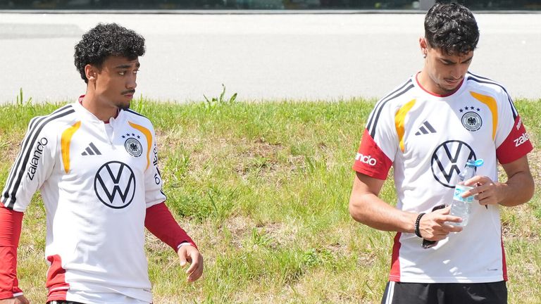 Nathaniel Brown (l.) und Aleksandar Pavlovic verstehen sich besonders gut. 