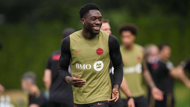 Bei Alphonso Davies kehrt das Lachen zurück.