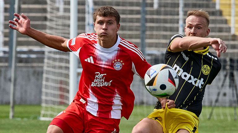 Robert Deziel Jr. (l.) verlässt den FC Bayern München II.
