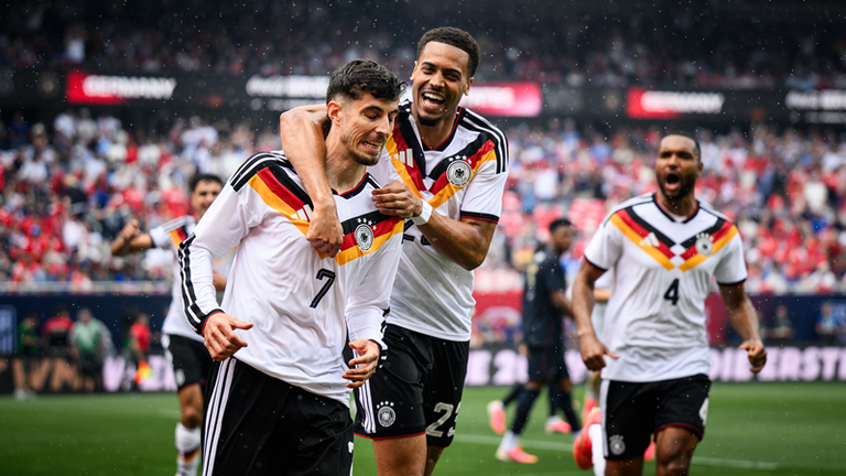 Kai Havertz (l.) sorgt im Test gegen die USA für die frühe Führung. Am Sonntag, den 14. Juni folgt dann der WM-Auftakt für Deutschland. 