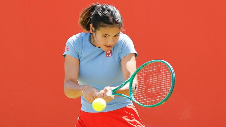 Emma Raducanu unterliegt im Finale in London.