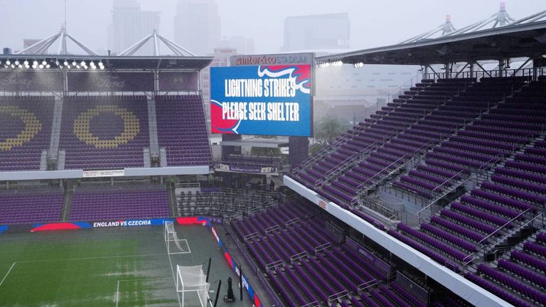 Das Inter&Co Stadium in Orlando unter Regen, in dem das Testspiel stattfinden sollte.