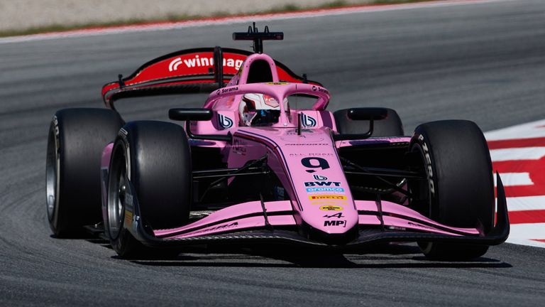 Gabriele Mini gewinnt den Sprint in Barcelona und baut damit seine Führung in der Formel 2 aus.