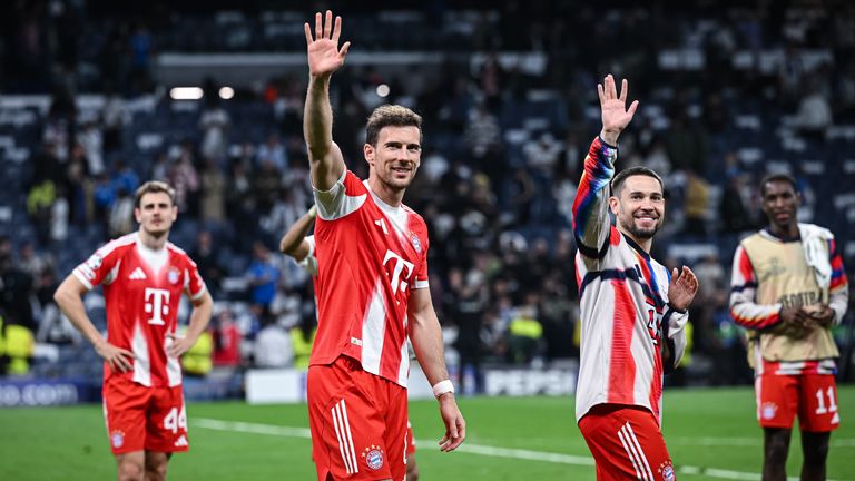 Leon Goretzka (l.) & Raphael Guerreiro (r.) verlassen den FC Bayern, Nicholas Jackson (hinten r.) kehrt zum FC Chelsea zurück.