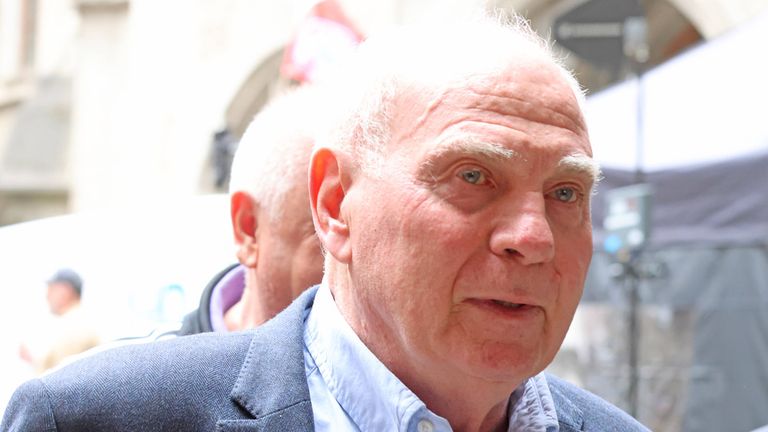 Uli Hoeneß zeigte sich zuletzt kritisch gegenüber Julian Nagelsmann. Für die Wechsel beim Spiel gegen die Elfenbeinküste fand er jedoch lobe