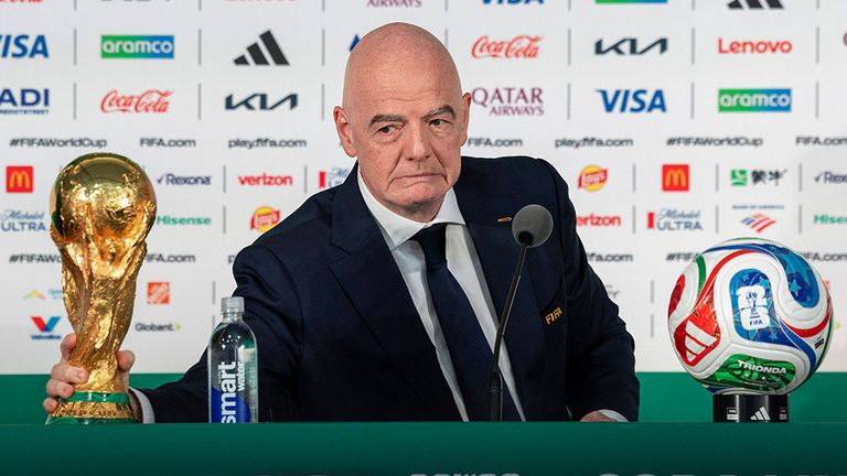 Vergrößert FIFA-Präsident Gianni Infantino die WM ein weiteres Mal?