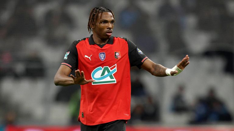 Jeremy Jacquet wechselt für 63,6 Millionen Euro von Stade Rennes zum FC Liverpool.