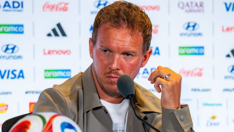 Bundestrainer Julian Nagelsmann trifft mit der deutschen Nationalmannschaft im WM-Sechzehntelfinale auf Paraguay.
