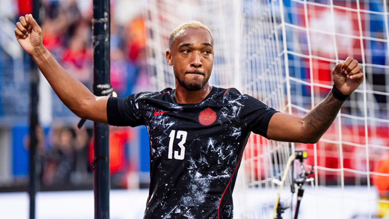 Derek Cornelius und seine Teamkollegen sind bereit für den WM-Start. Heute Abend trifft Kanada auf Bosnien und Herzegowina. 