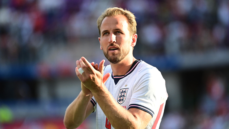 Harry Kane soll für die Three Lions beim WM-Auftakt gegen Kroatien treffen. Ab 22:00 Uhr live auf MagentaTV und im ZDF. 