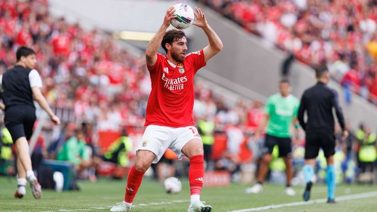 Orkun Kökcü wechselt für 30 Millionen Euro von Benfica Lissabon zu Besiktas Istanbul.