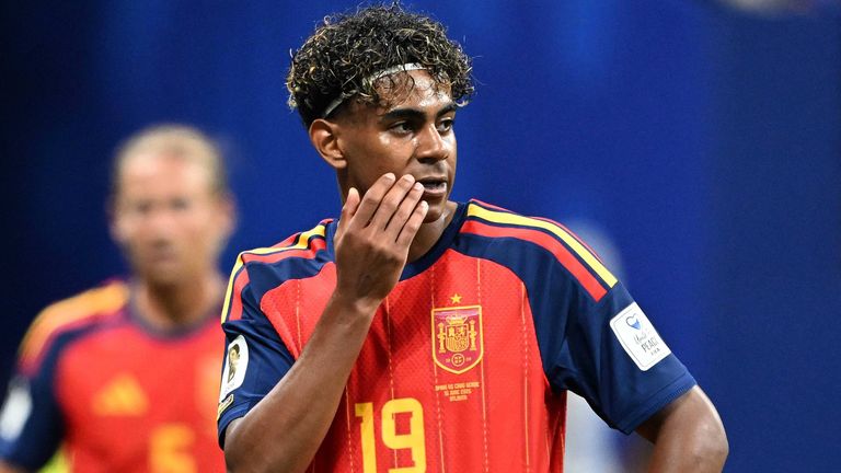 Lamine Yamal ist zurück in der spanischen Startelf. 