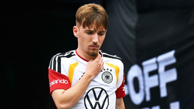 Lennart Karl verpasst die WM 2026 aufgrund eines Muskelbündelrisses.