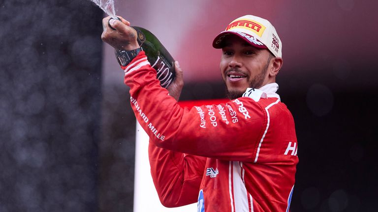 Lewis Hamilton feiert seinen 2. Platz beim GP von Monaco.