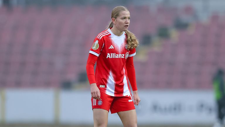Der FC Bayern verlängert mit Marie Gmeineder.