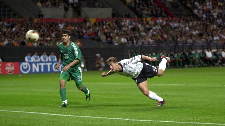 WM 2002: Beim 8:0-Kantersieg gegen Saudi Arabien war es Rekord-Torschütze Miroslav Klose der den ersten Treffer in der 20. Minute versenkte 