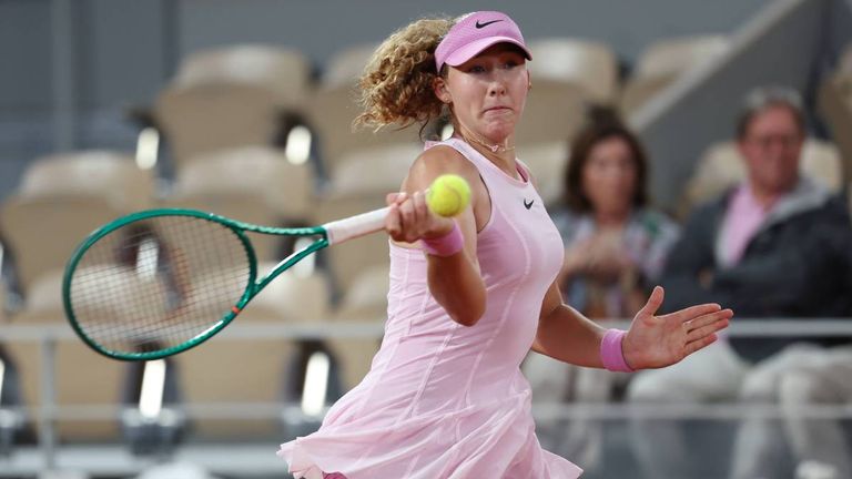Mirra Andreeva trifft im Halbfinale der French Open auf Elina Svitolina oder Marta Kostyuk.