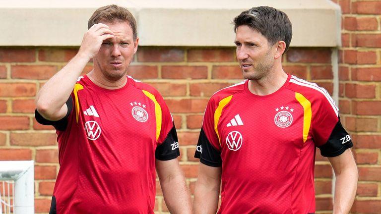 Wen lässt Bundestrainer Julian Nagelsmann (l.) gegen Curacao ran?