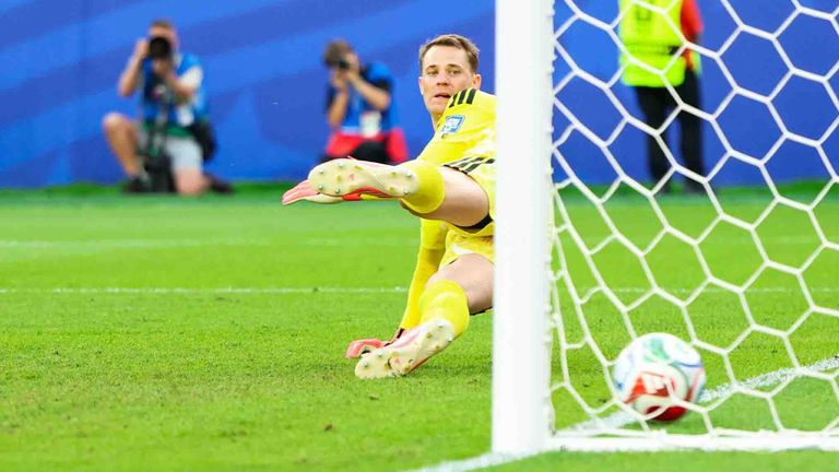 Das Duell gegen Paraguay ist für Manuel Neuer das letzte Spiel im DFB-Trikot.